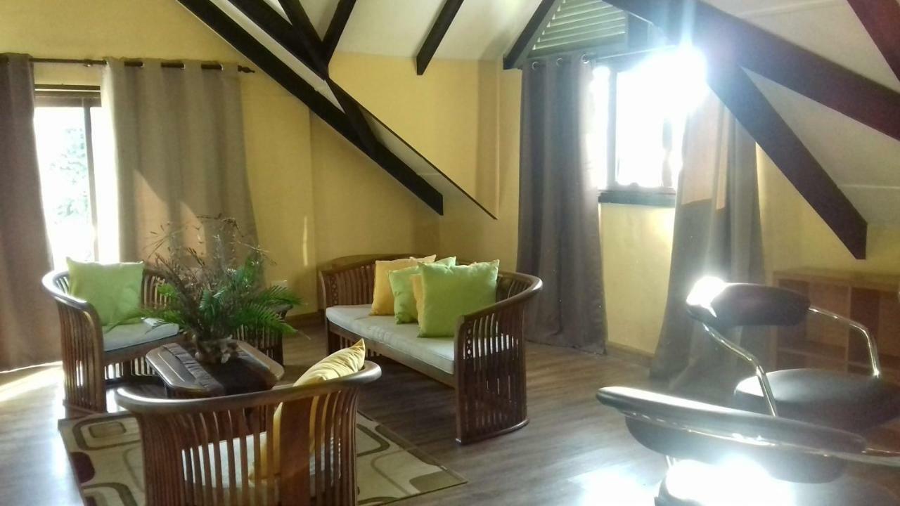 Ferienwohnung Shay Lyah Self Catering Victoria Exterior foto